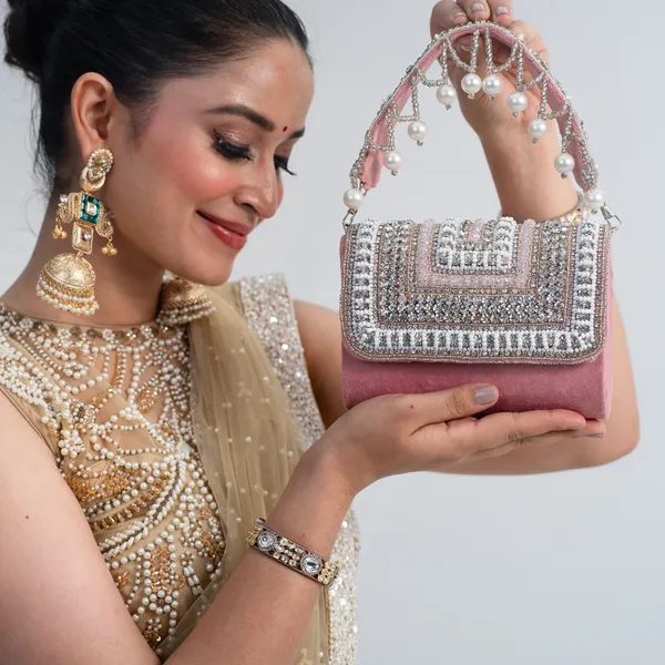 Eira_Velvet_Mini_Jewel_Bag